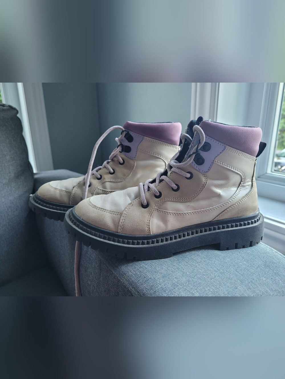Zara Women's Beige and Lilac Lace-Up Platform Ankle Boots
